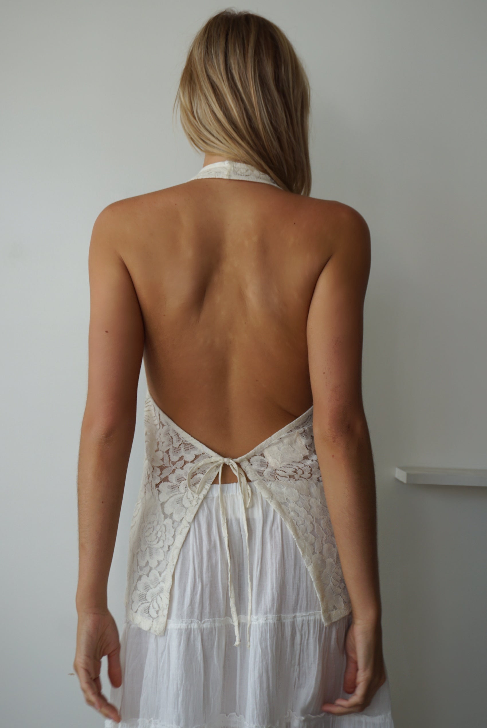 Halter top - lace